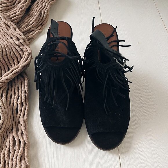 LUCKY BRAND Womens Liennah Black Fringe Heels Size 8 - Picture 1 of 8